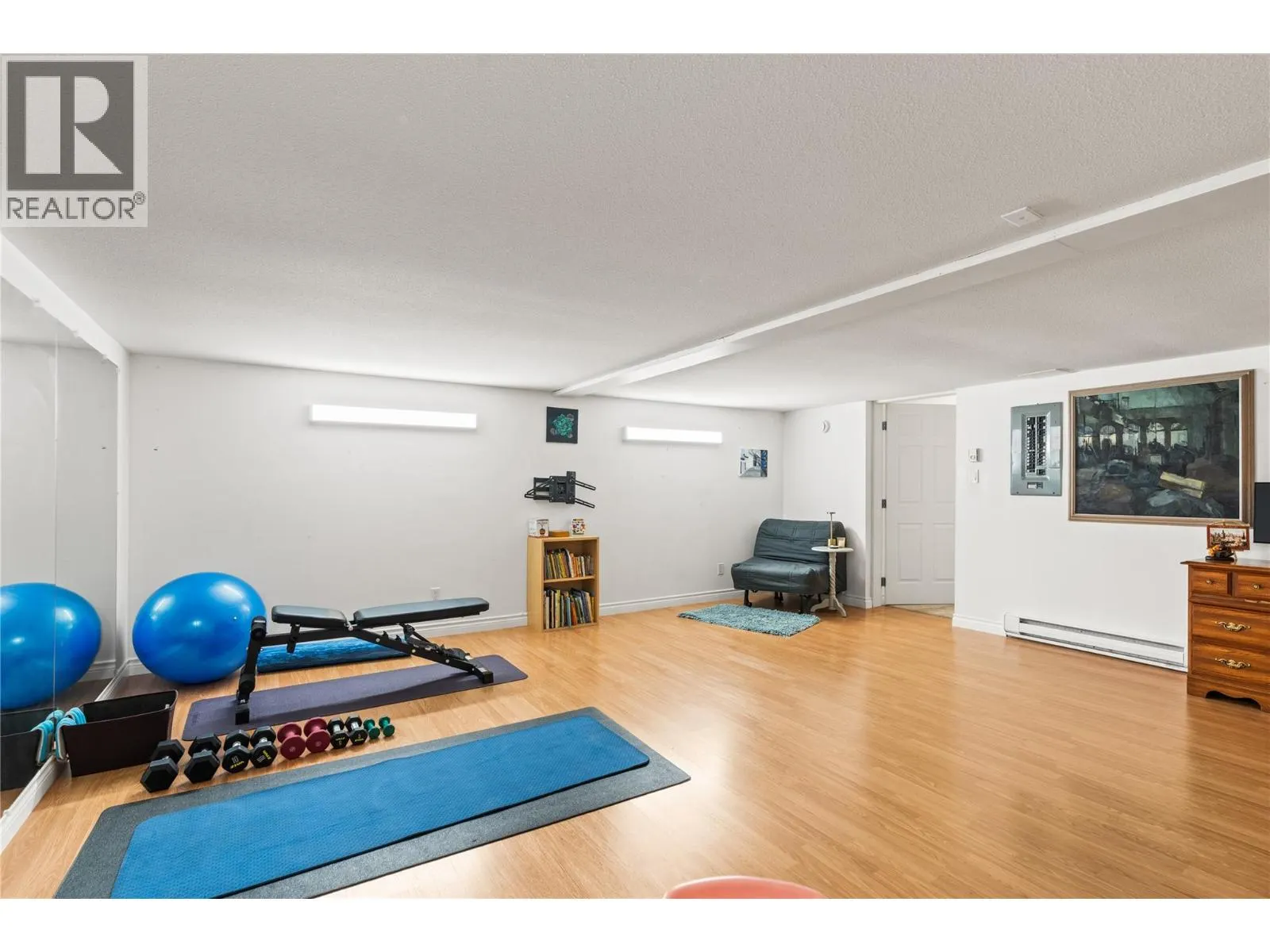 6900 Manning Place Unit# 2
