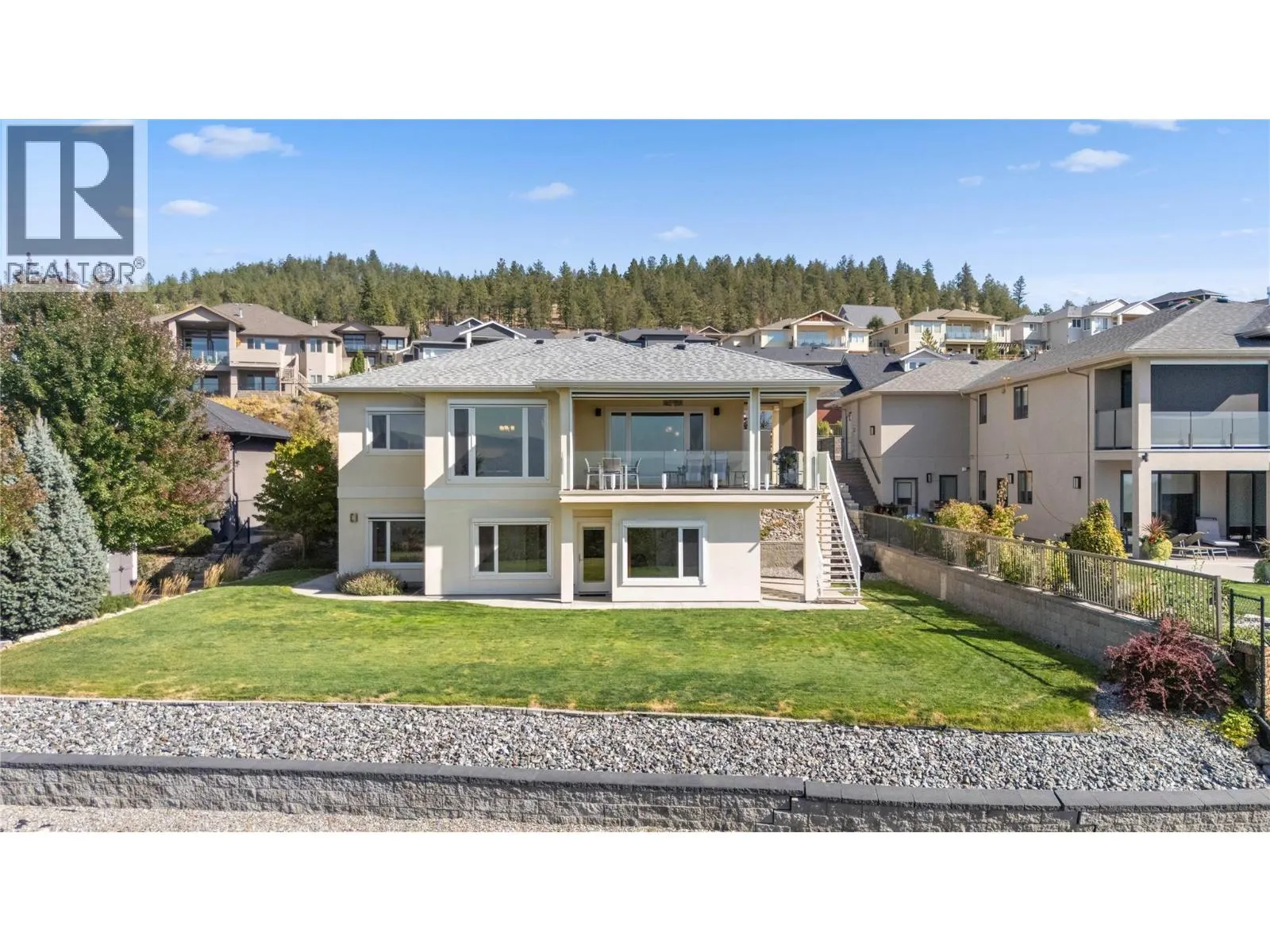 2442 Bella Vista Street