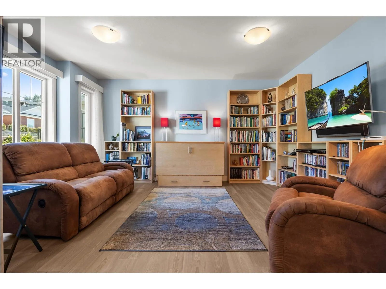 2442 Bella Vista Street
