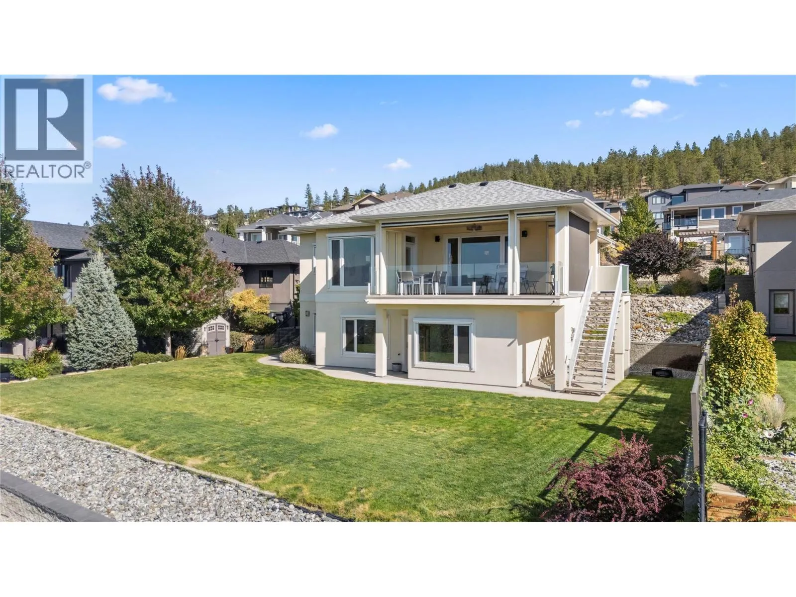 2442 Bella Vista Street