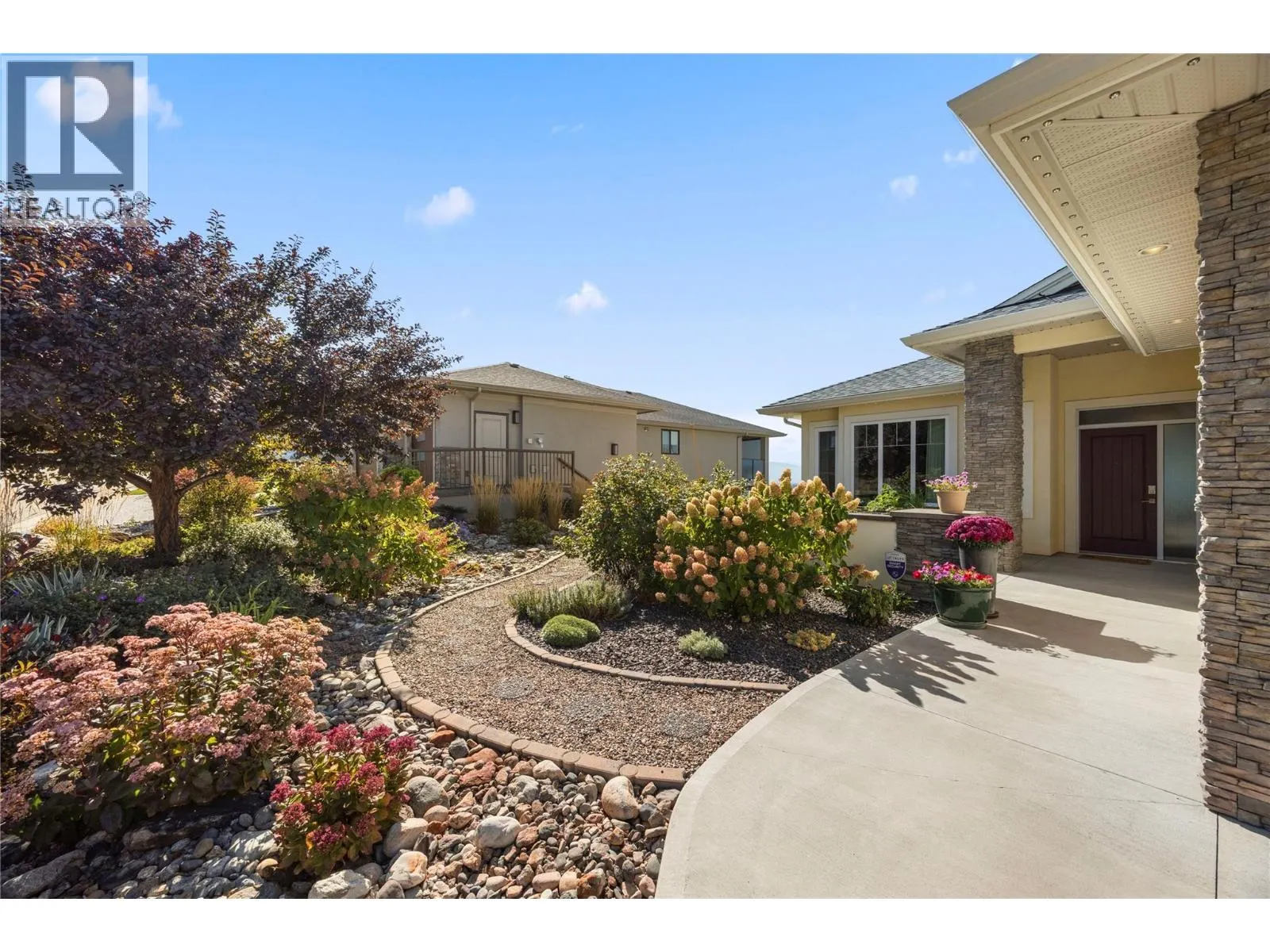 2442 Bella Vista Street