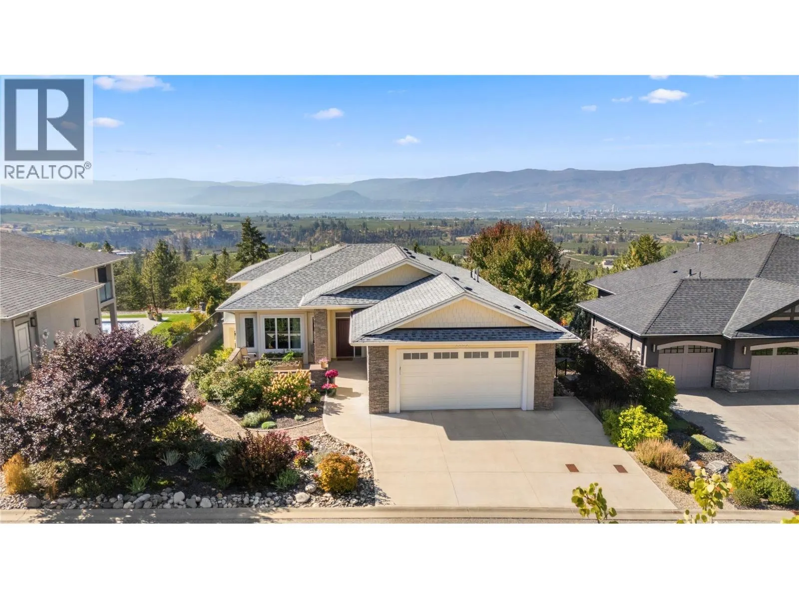 2442 Bella Vista Street