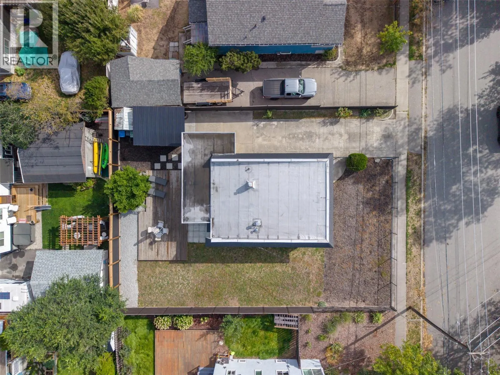 637 Alexander Avenue