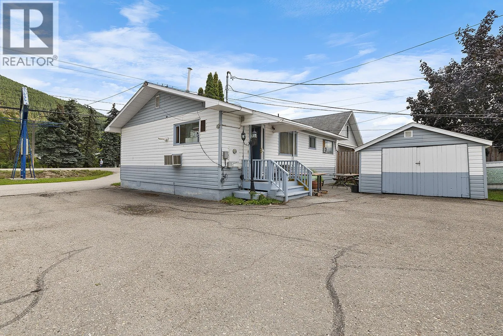 1441 NORTHWEST Boulevard