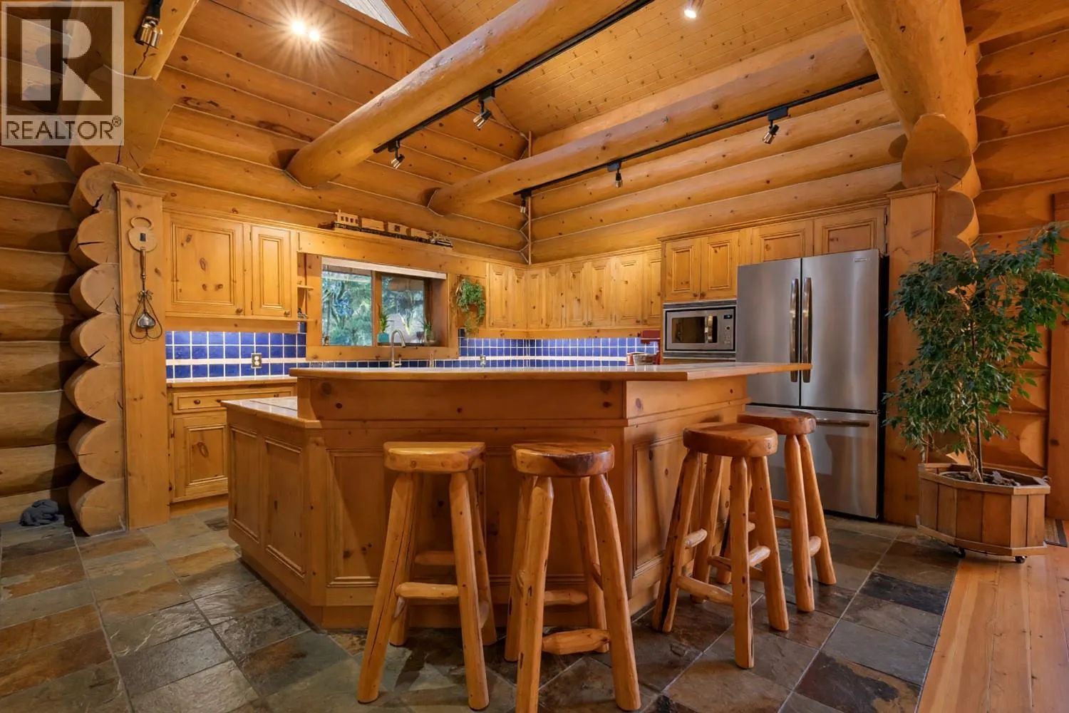 2128 RYAN Road