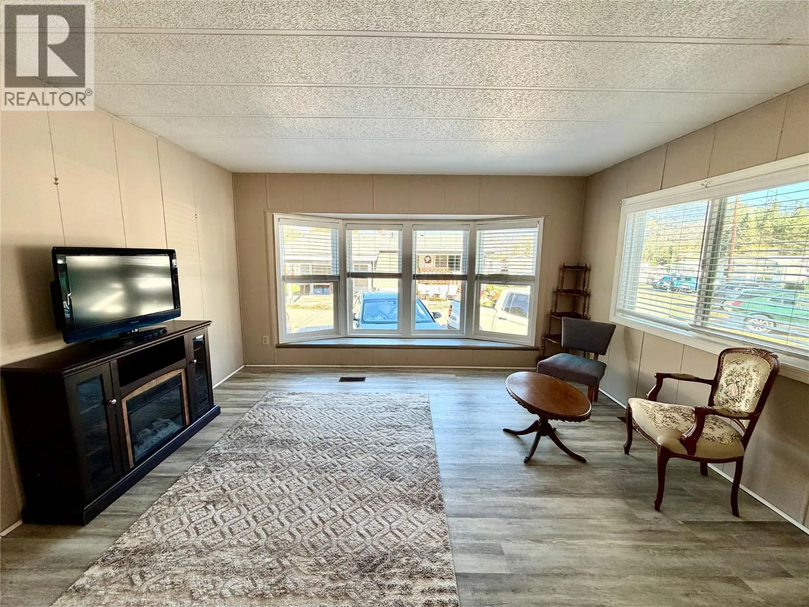 1601 COLUMBIA Avenue Unit# 17
