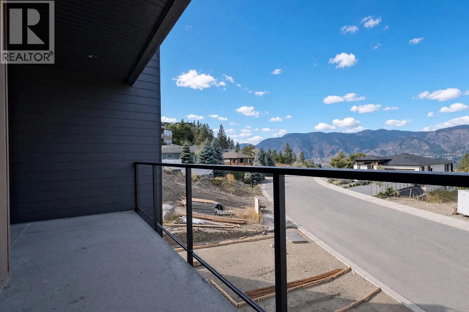 2830 EVERGREEN Drive Unit# 101
