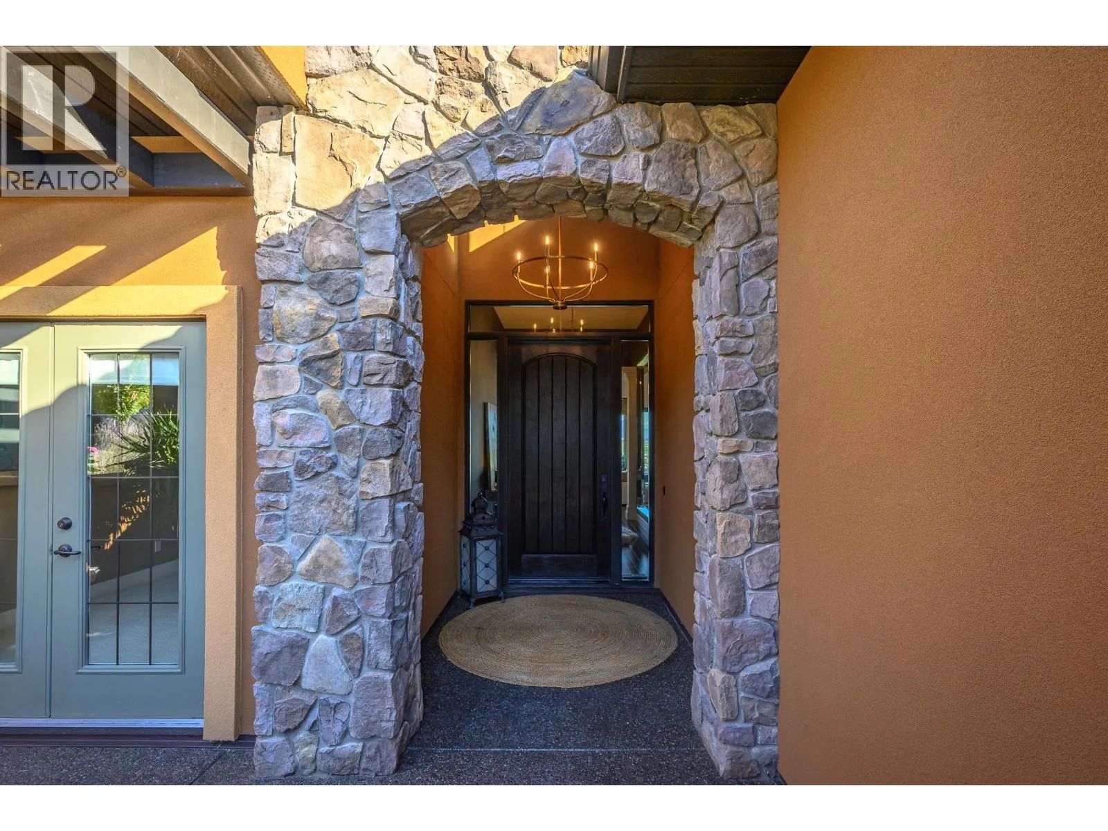 328 Cordon Place