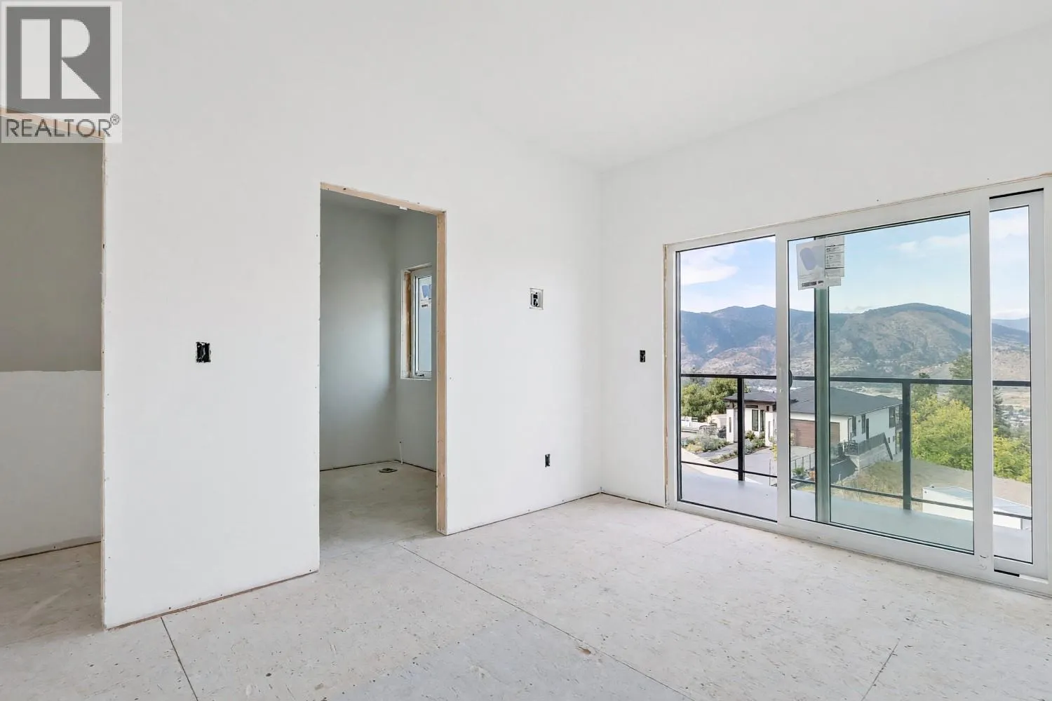 2830 EVERGREEN Drive Unit# 102