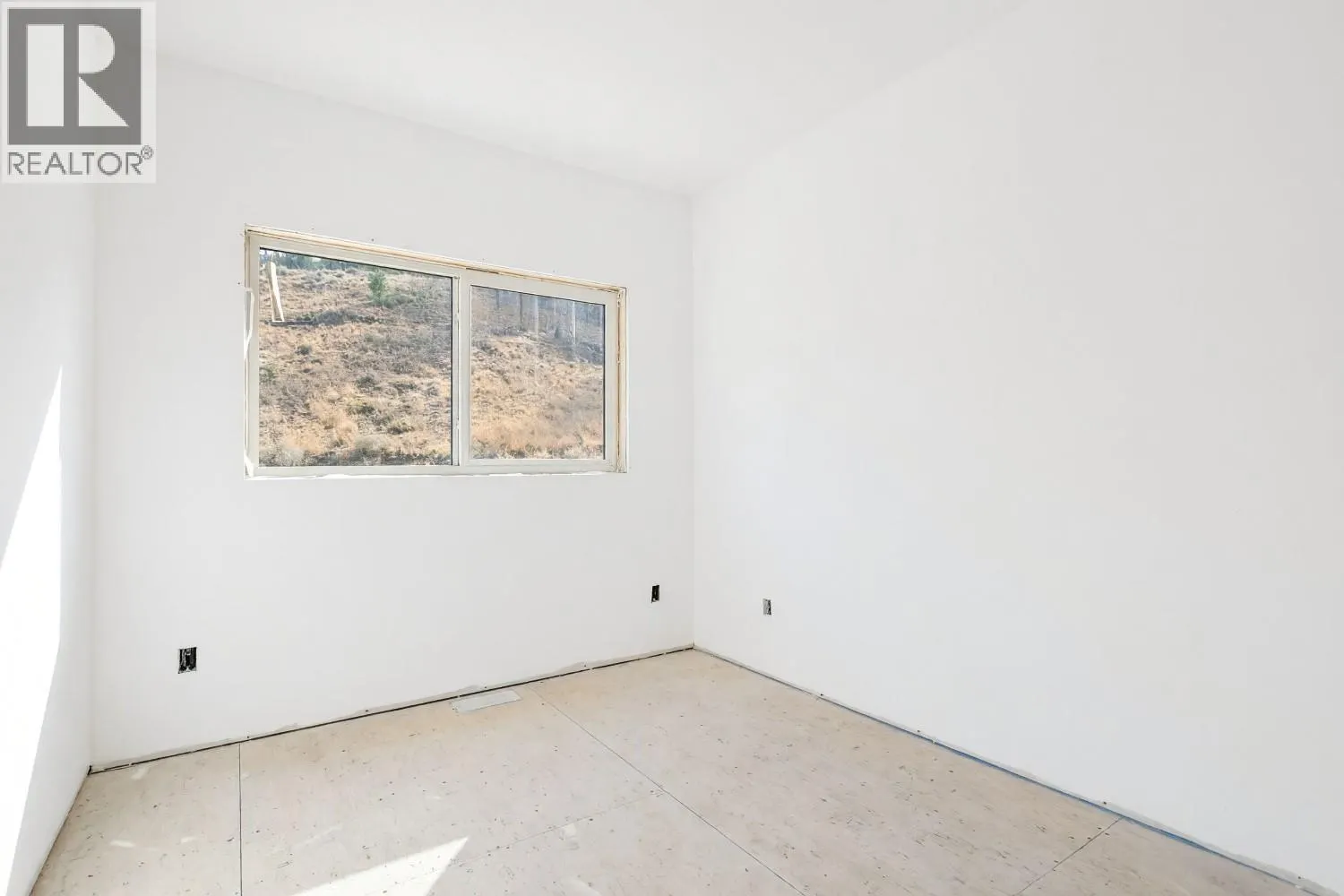 2830 EVERGREEN Drive Unit# 102