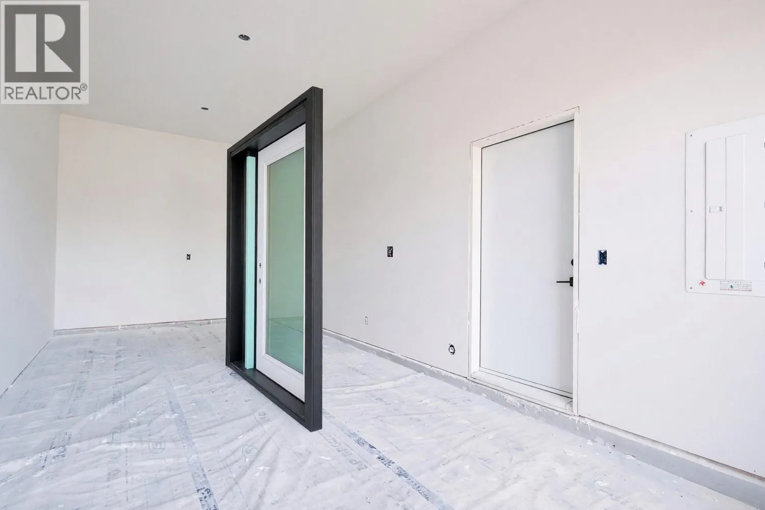 2830 EVERGREEN Drive Unit# 102