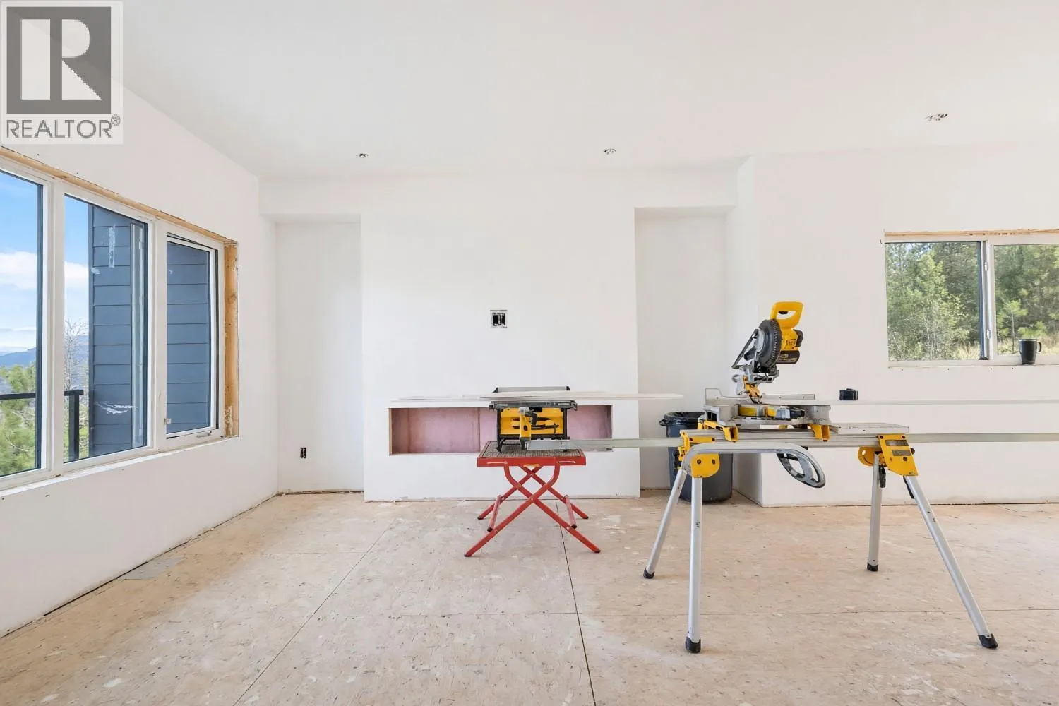 2830 EVERGREEN Drive Unit# 102