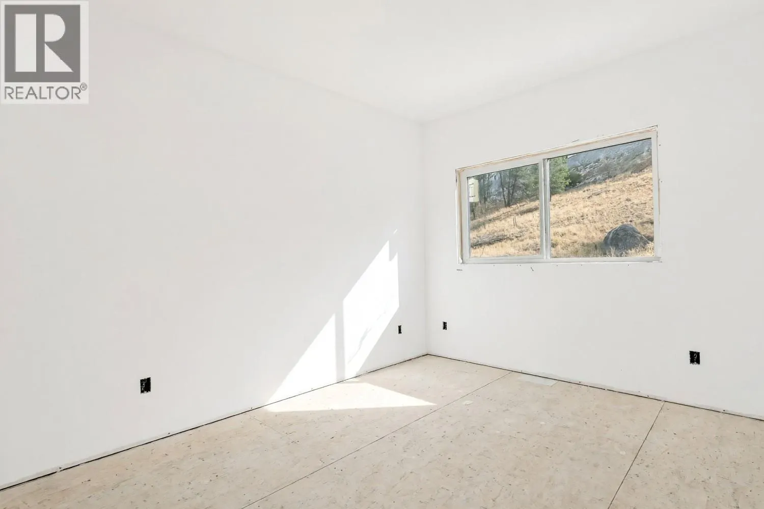 2830 EVERGREEN Drive Unit# 102