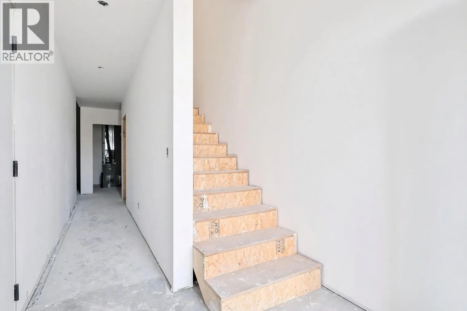 2830 EVERGREEN Drive Unit# 102