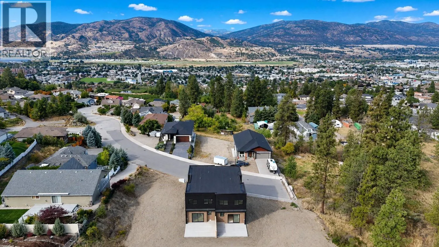 2830 EVERGREEN Drive Unit# 102