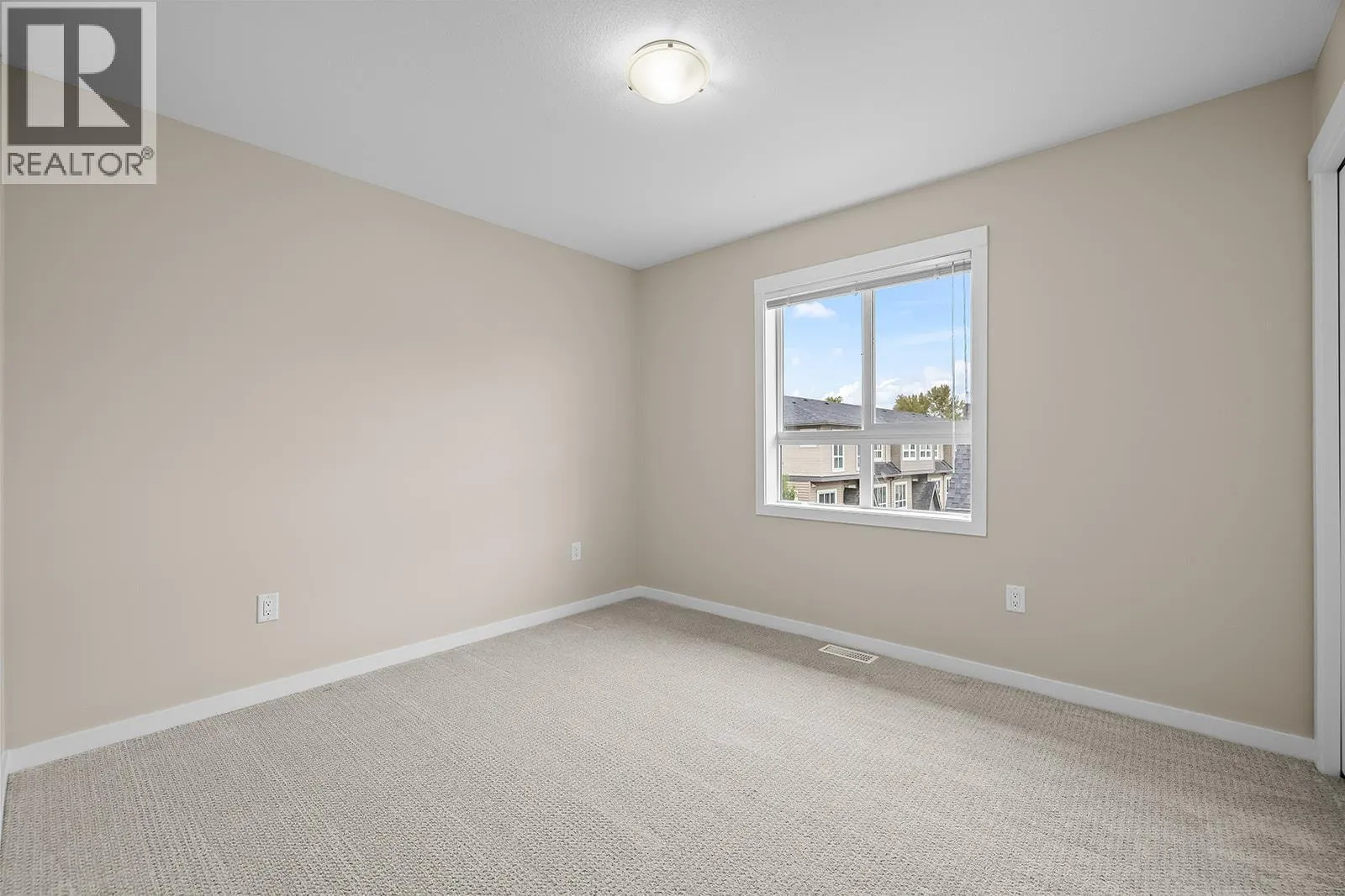680 Old Meadows Road Unit# 17