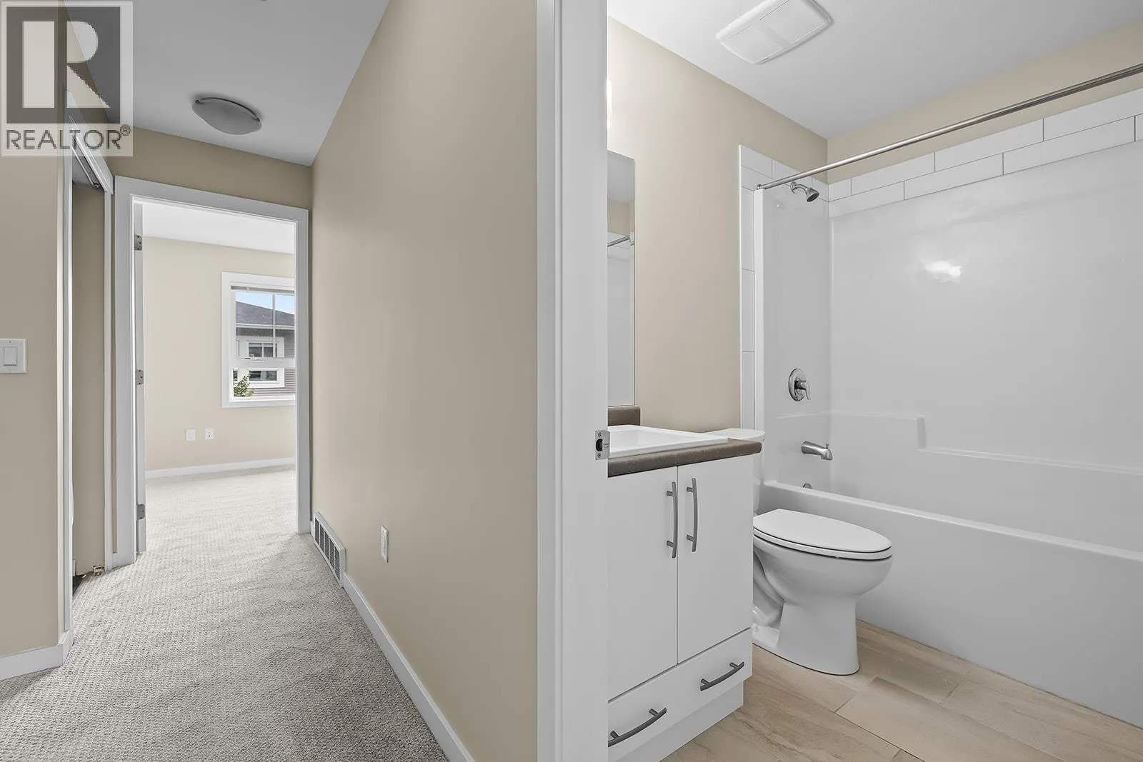 680 Old Meadows Road Unit# 17