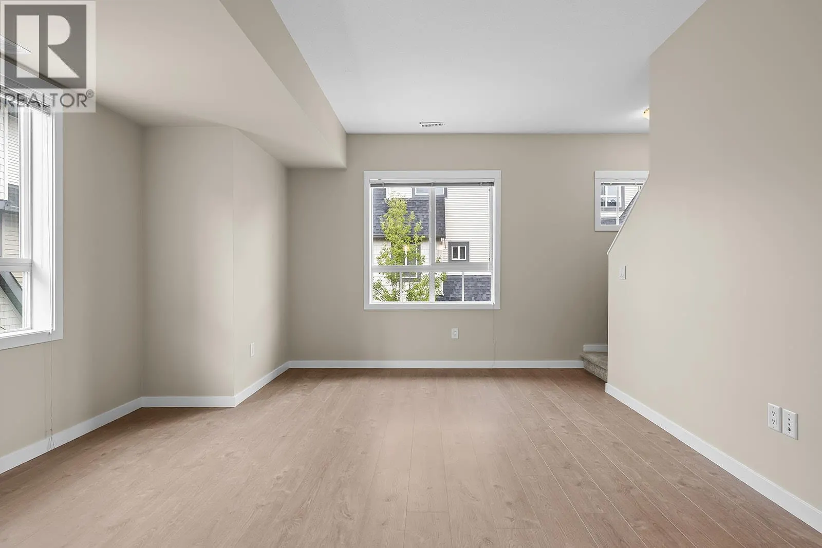 680 Old Meadows Road Unit# 17