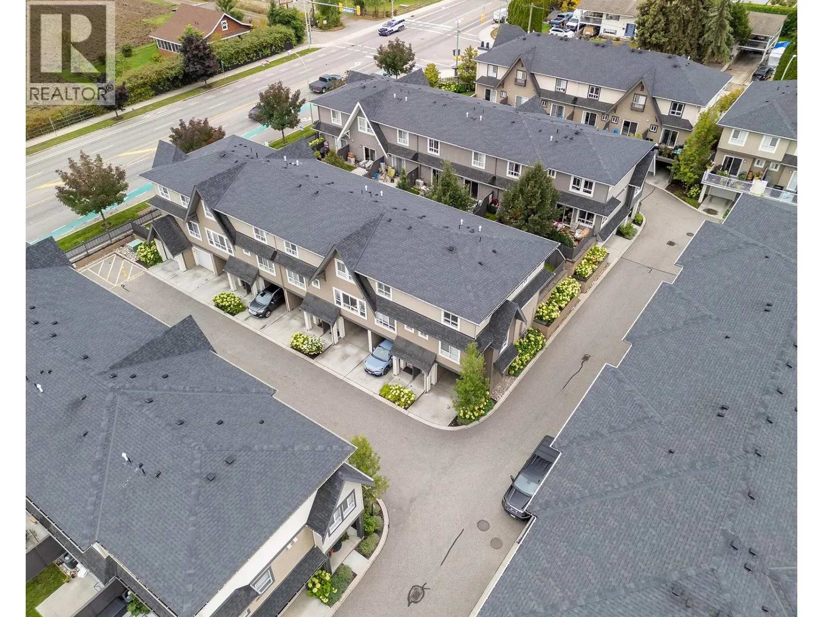 680 Old Meadows Road Unit# 17