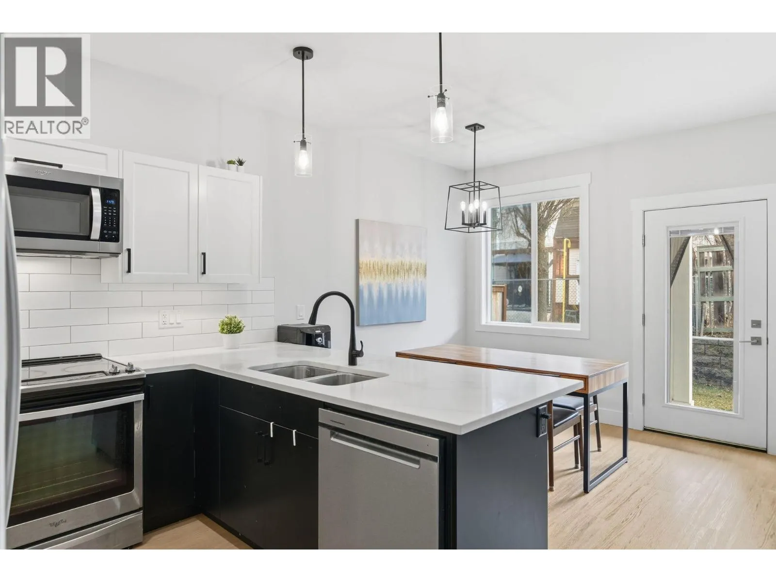1999 15 Avenue Unit# 6
