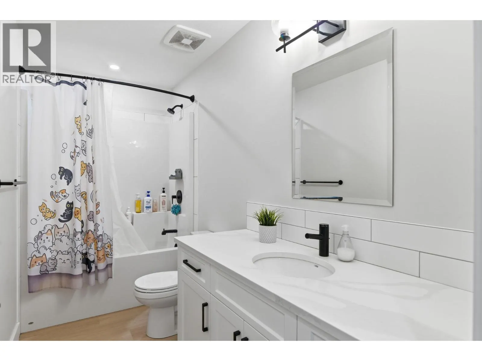 1999 15 Avenue Unit# 6