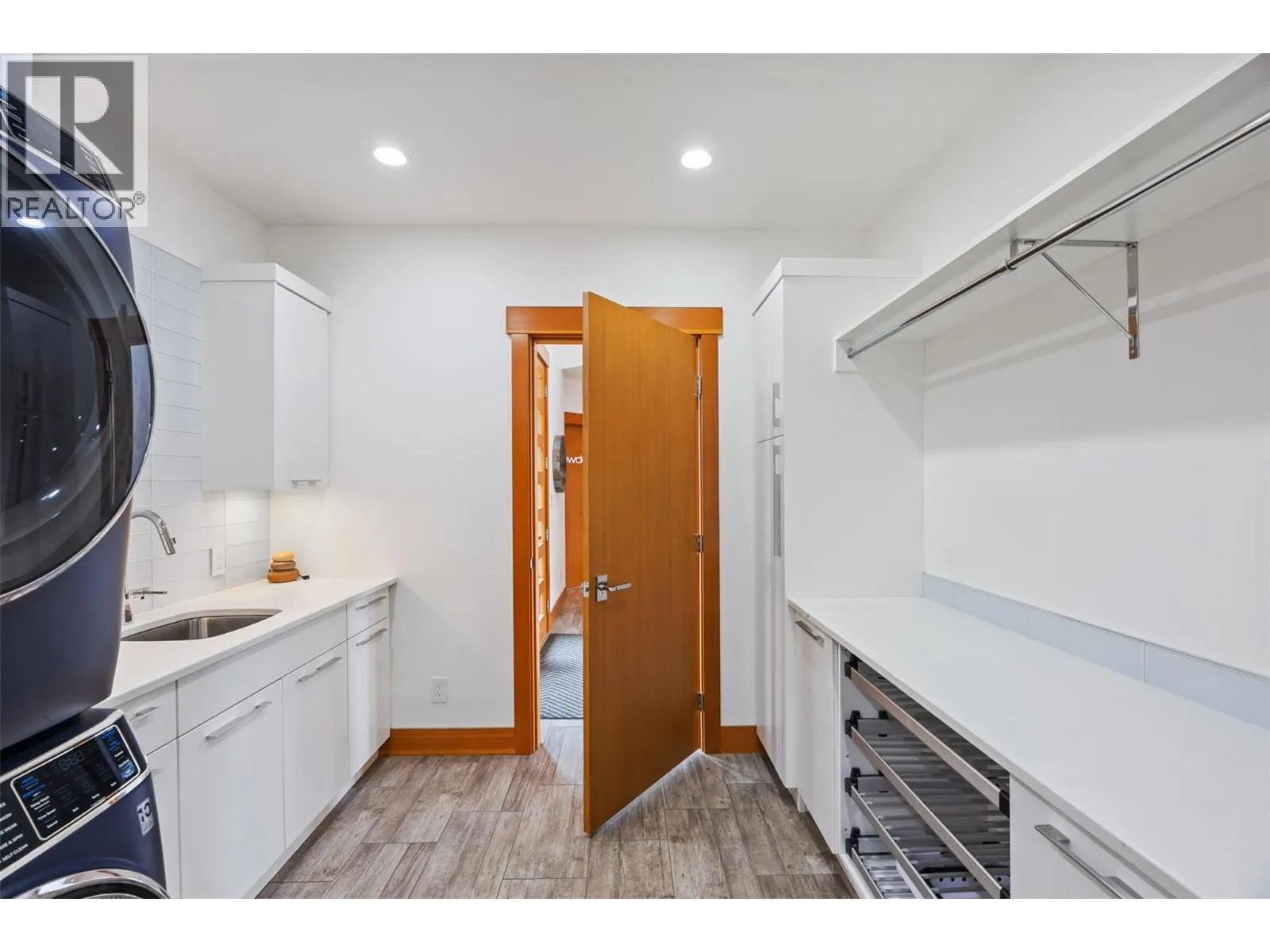 4249 Bella Vista Drive