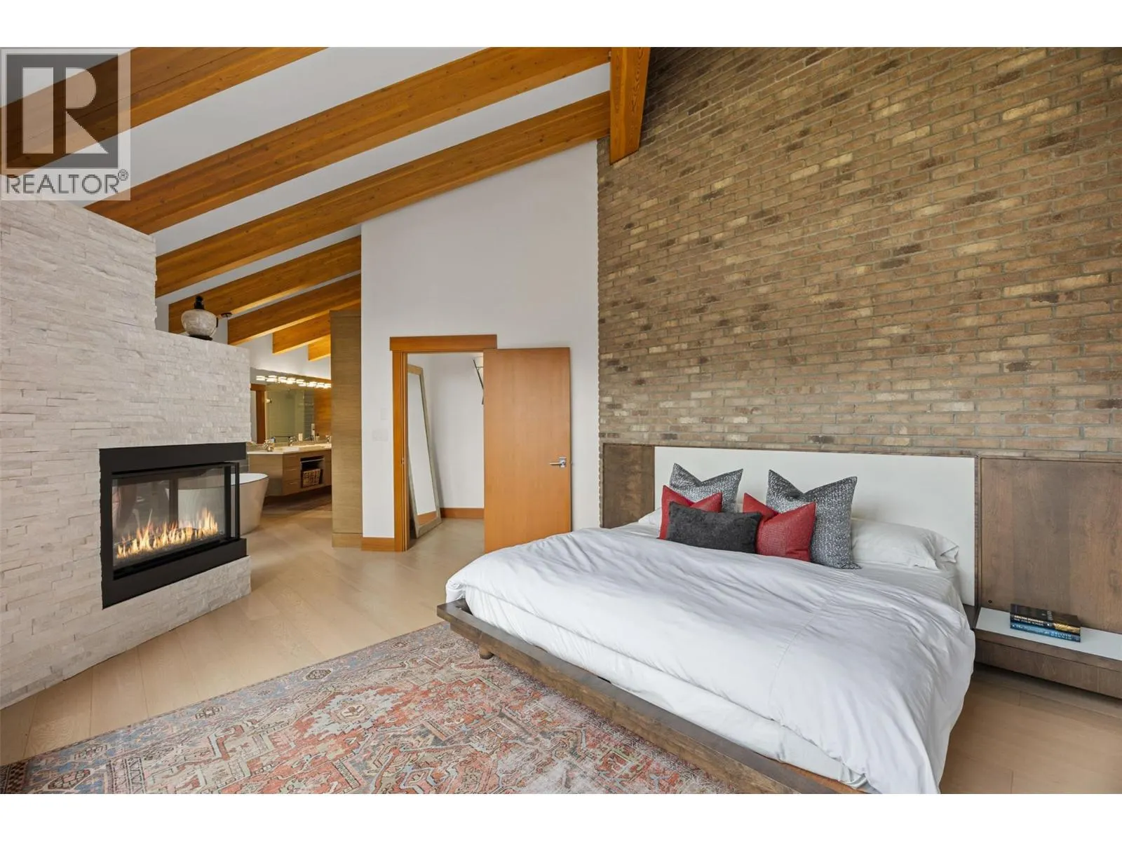 4249 Bella Vista Drive