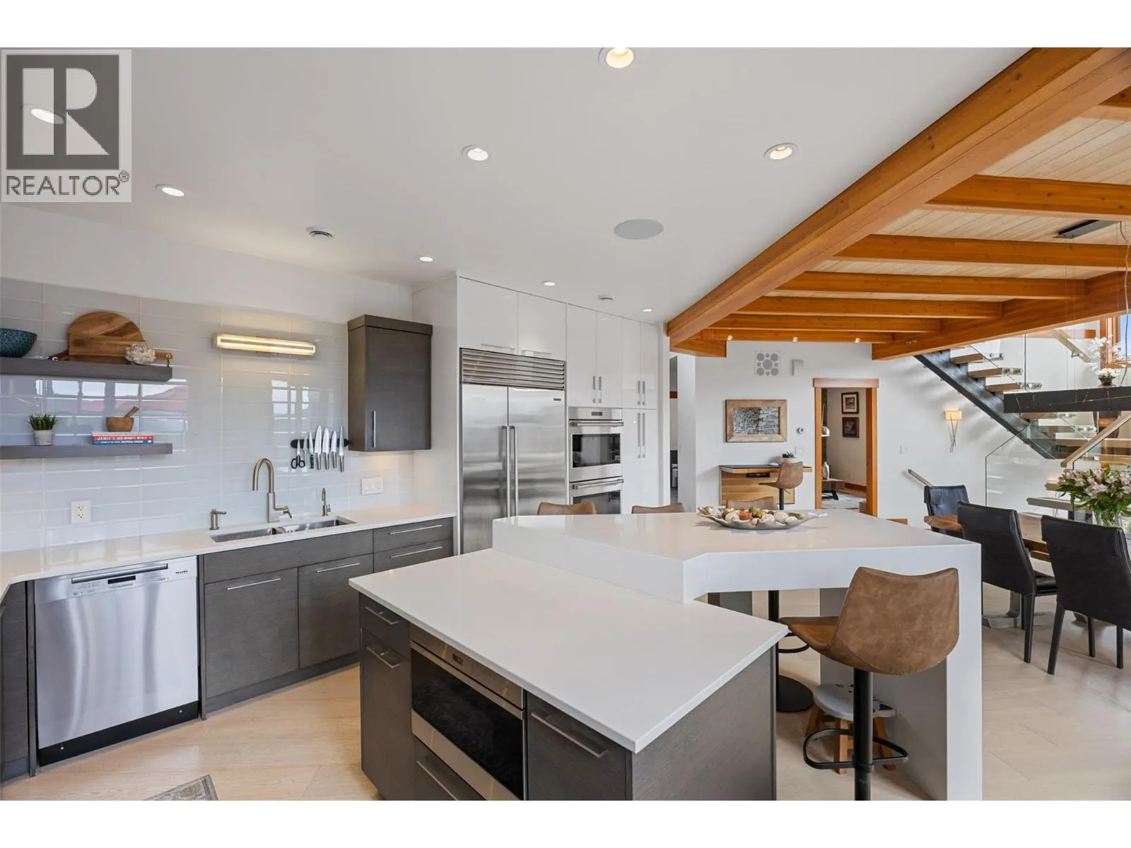 4249 Bella Vista Drive