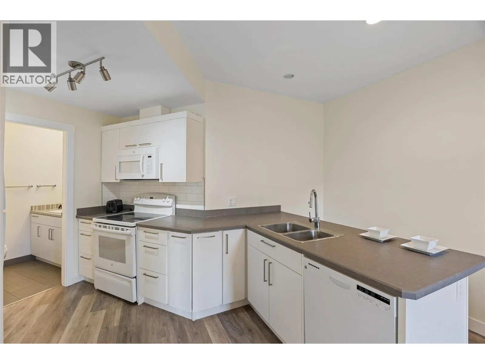 4249 Bella Vista Drive