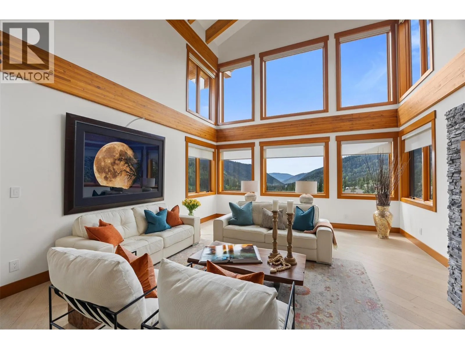 4249 Bella Vista Drive