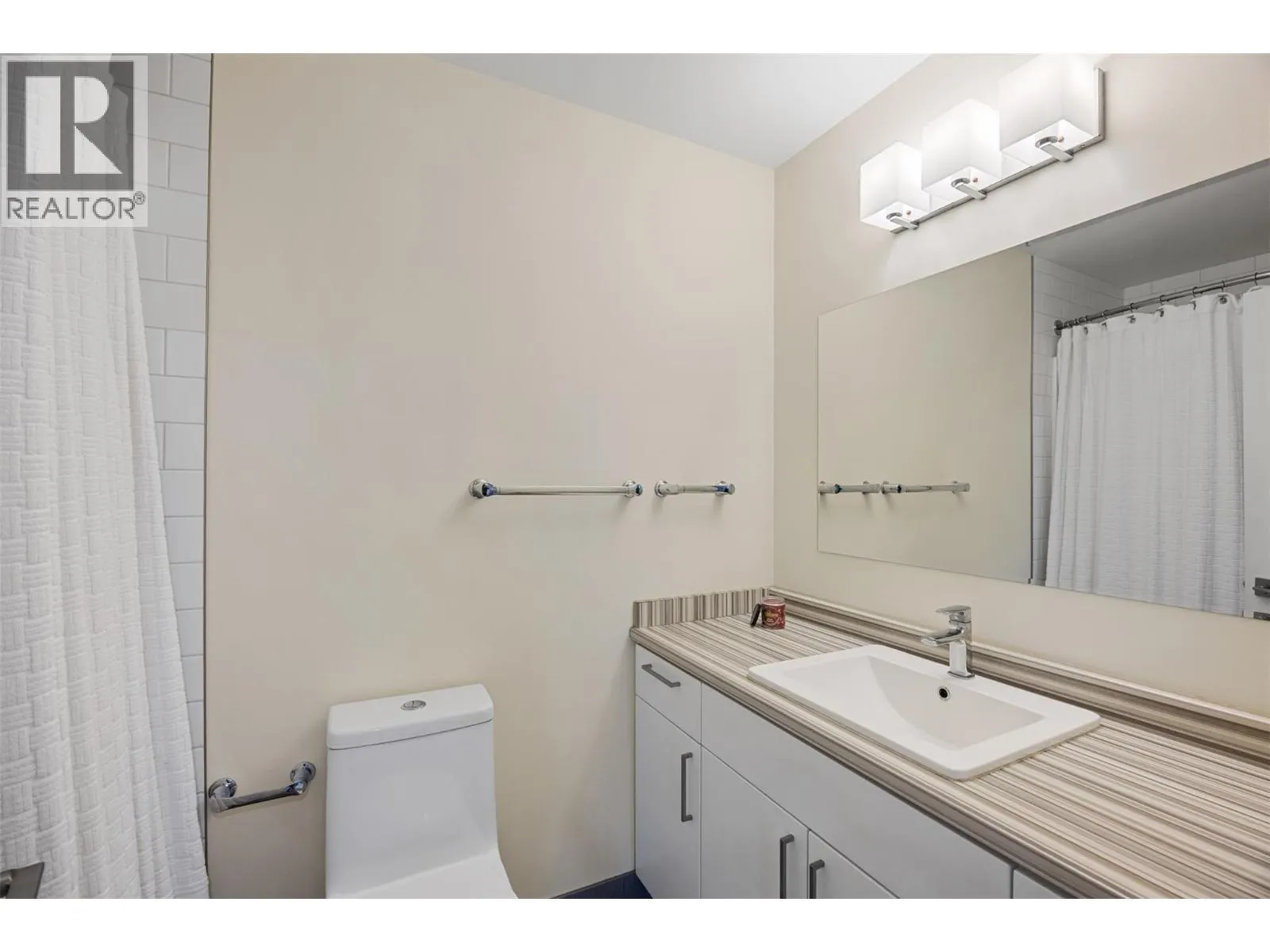 4249 Bella Vista Drive