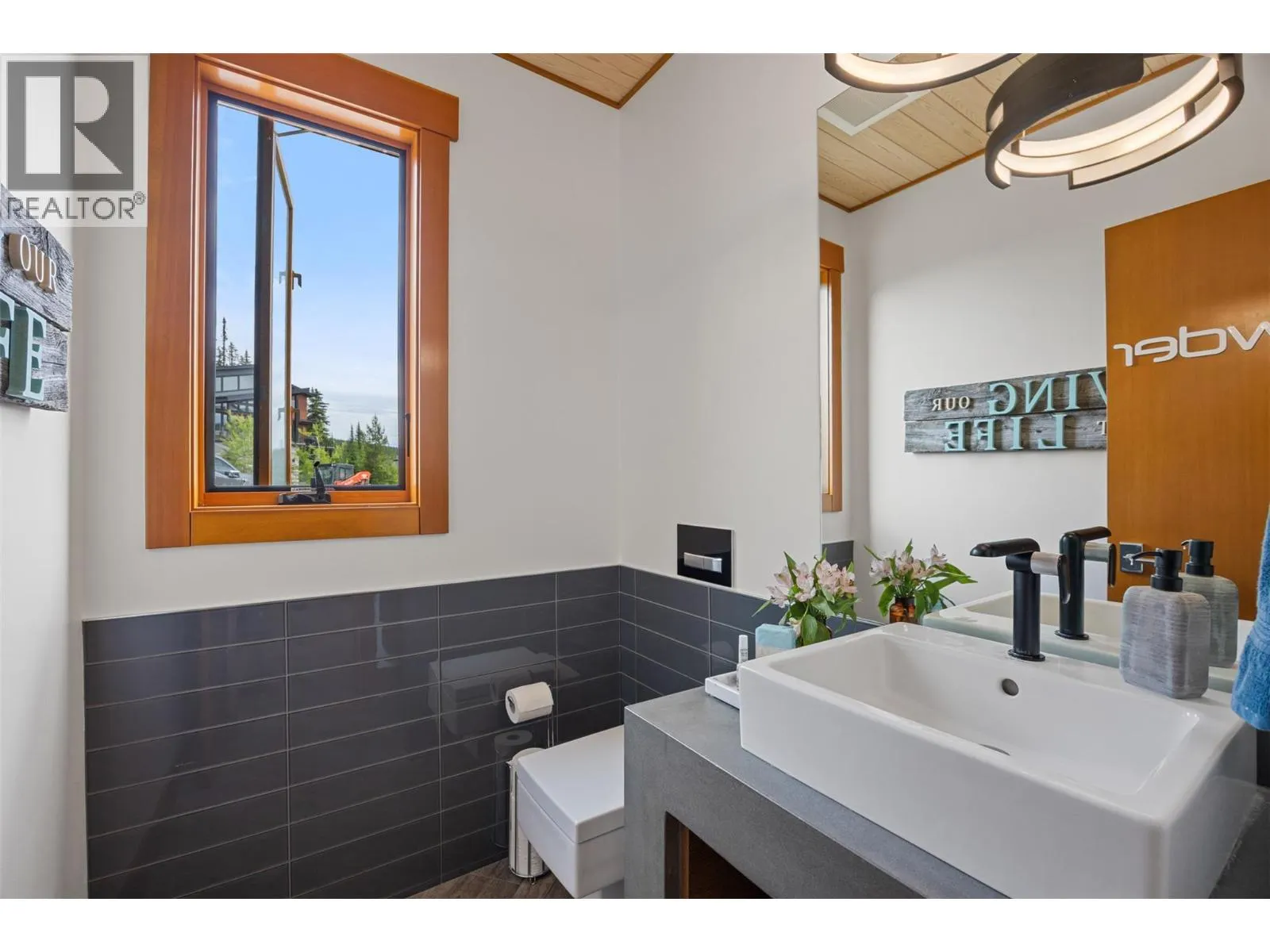 4249 Bella Vista Drive
