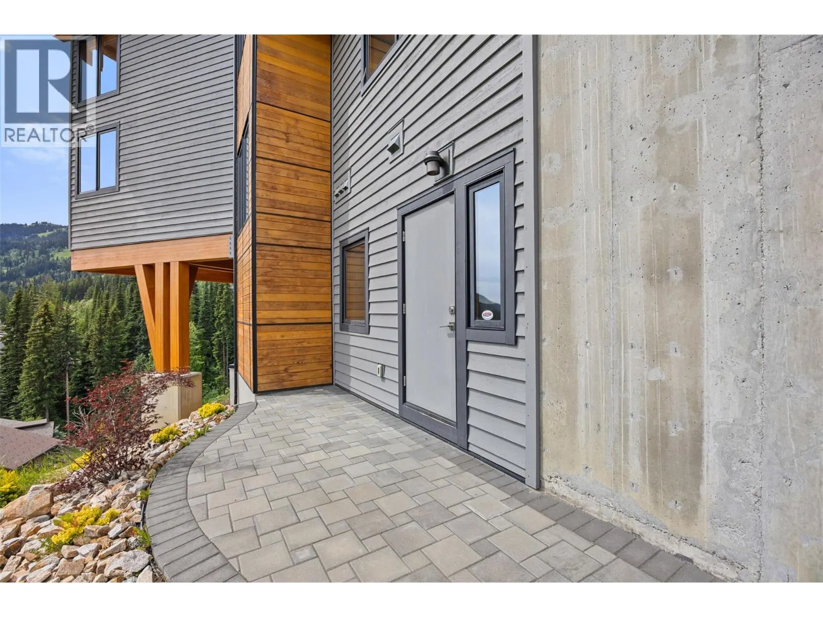 4249 Bella Vista Drive