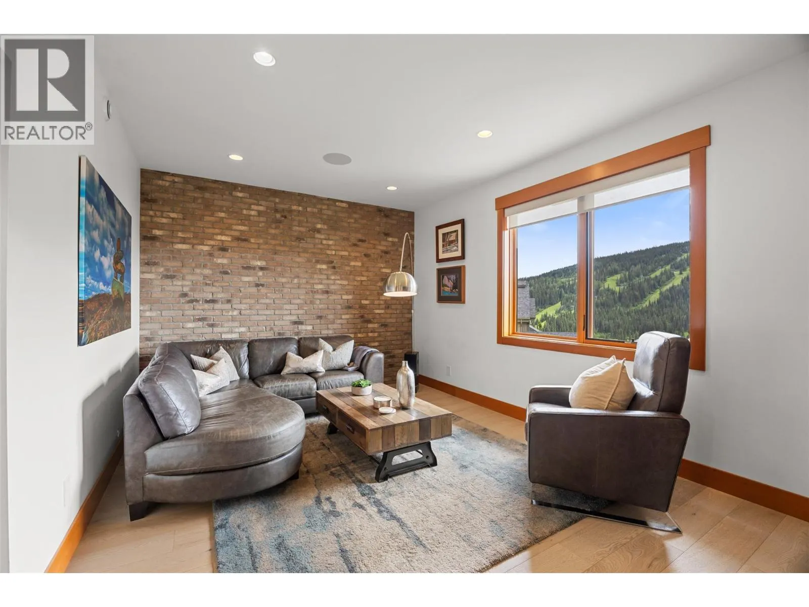 4249 Bella Vista Drive