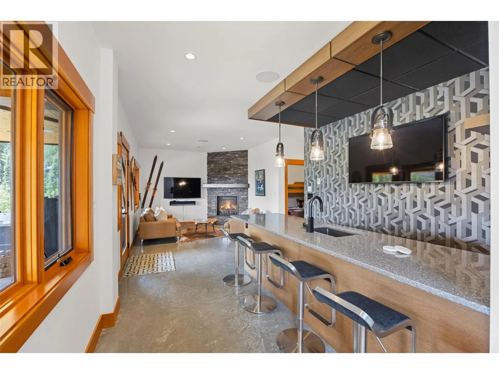4249 Bella Vista Drive