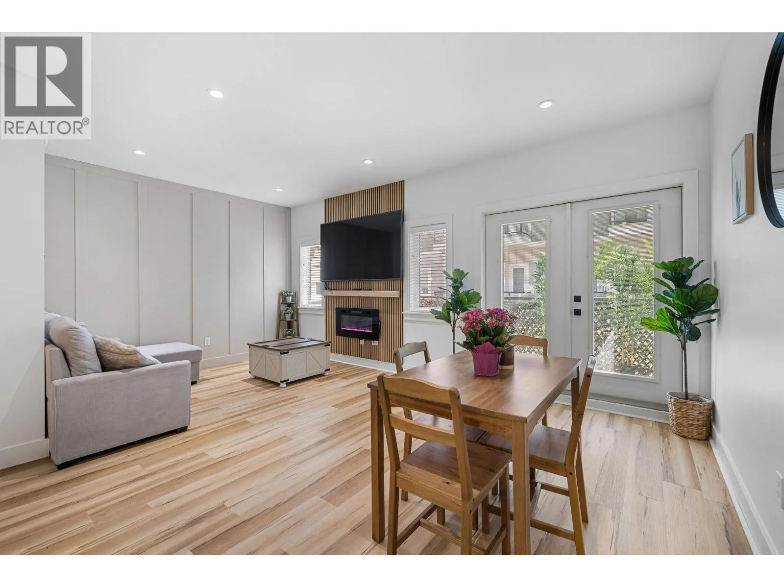 644 Lequime Road Unit# 15