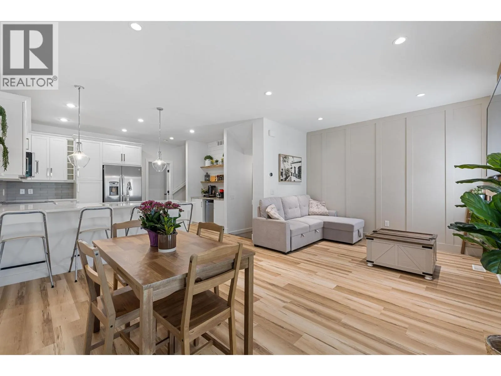 644 Lequime Road Unit# 15