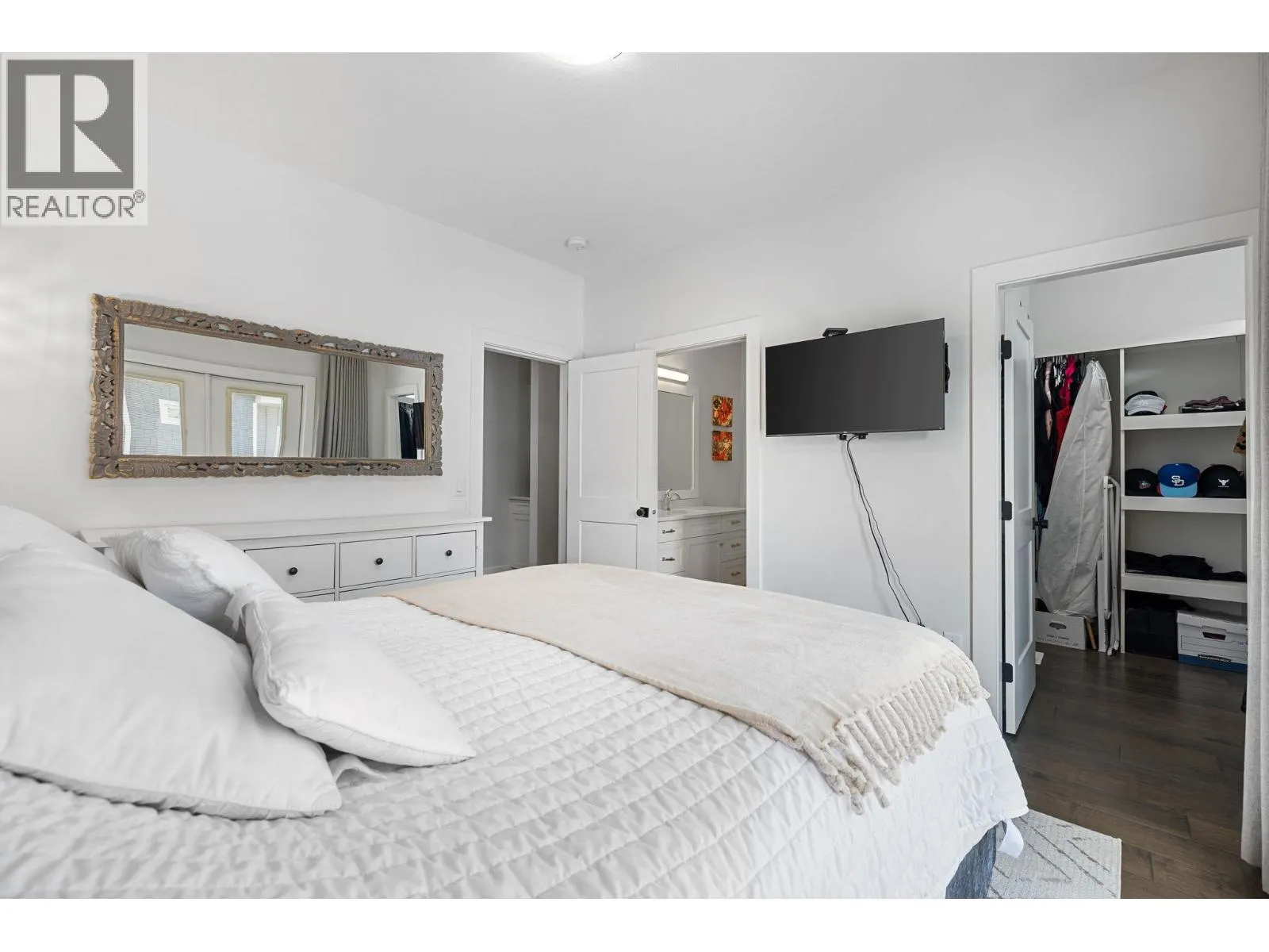 644 Lequime Road Unit# 15