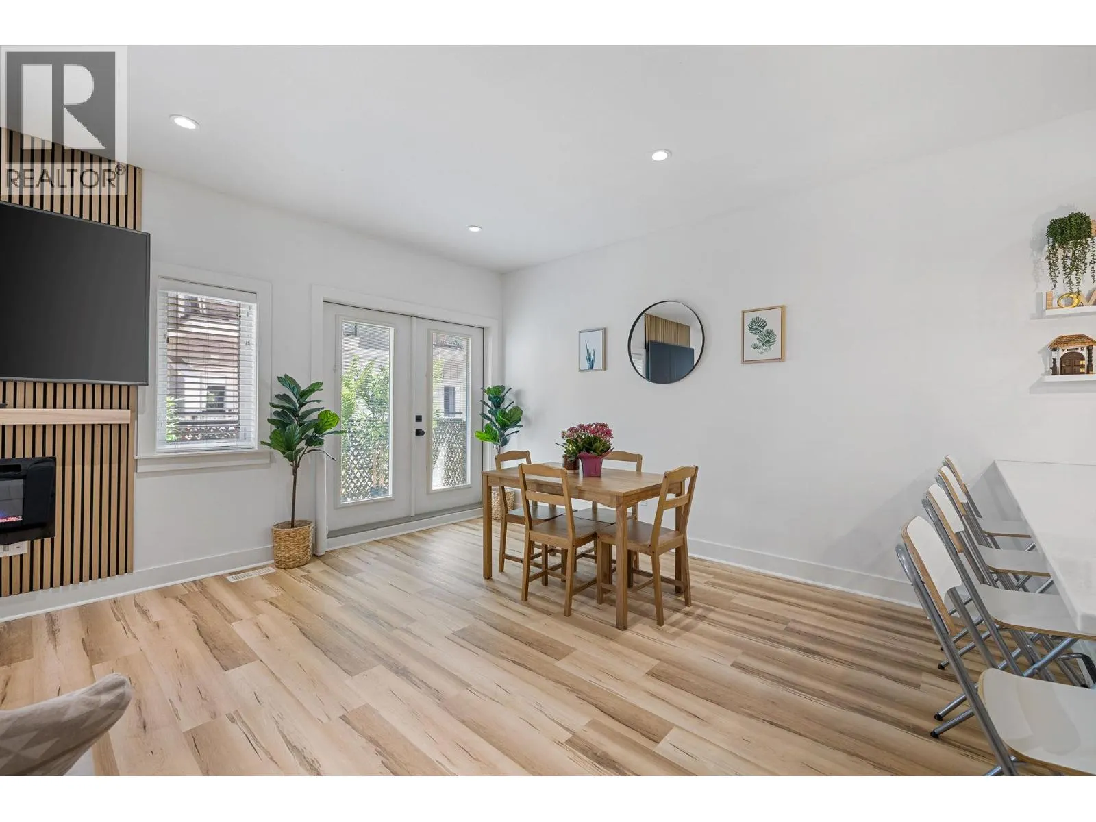 644 Lequime Road Unit# 15