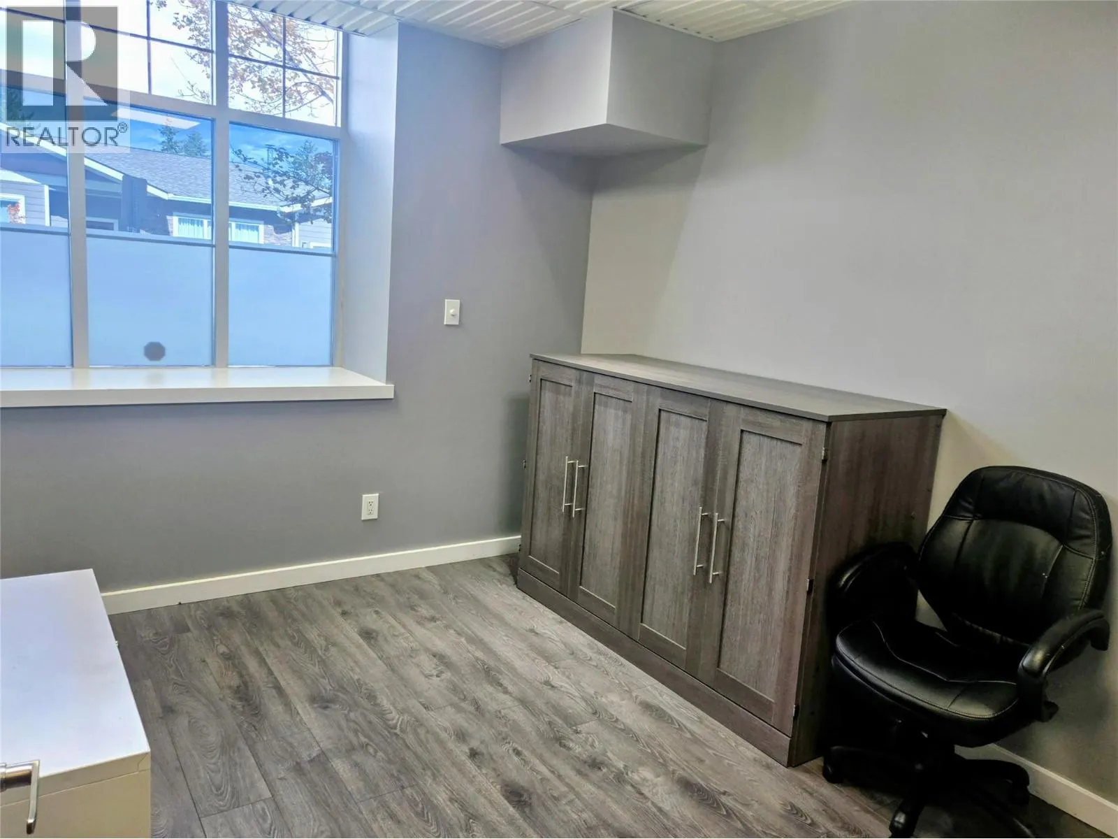 13615 VICTORIA ROAD N Unit# 107a