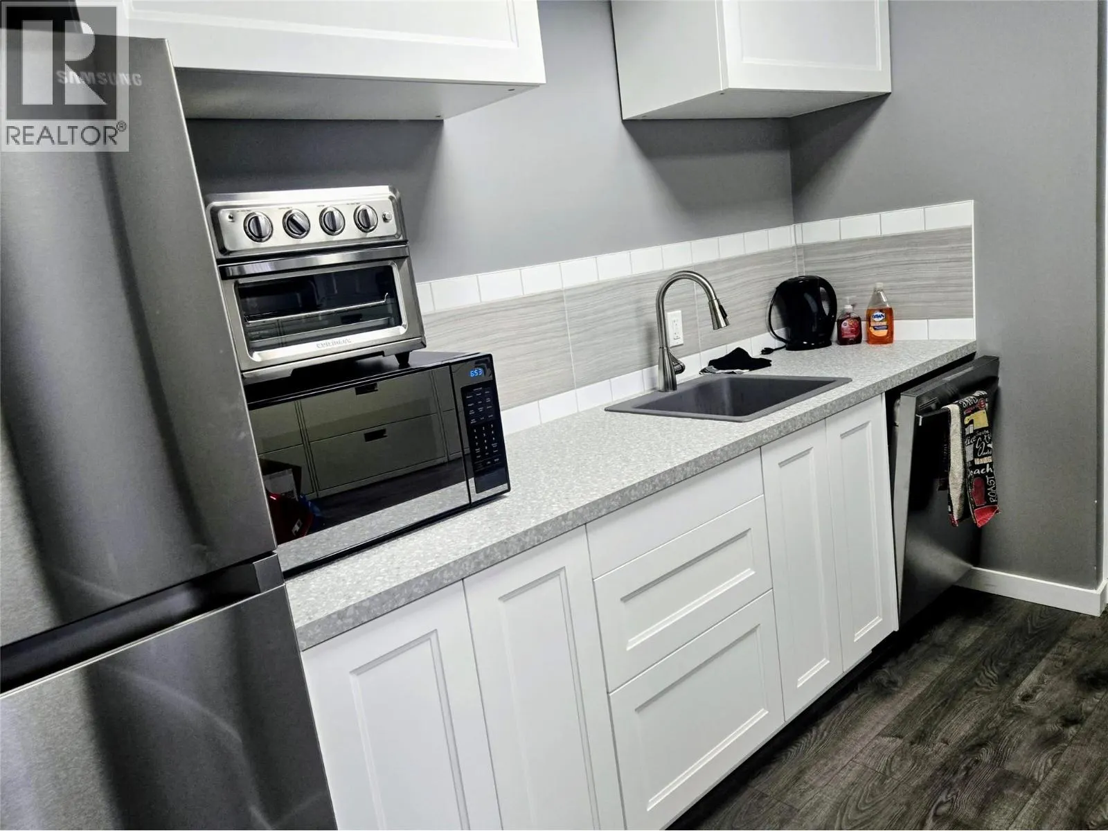 13615 VICTORIA ROAD N Unit# 107a