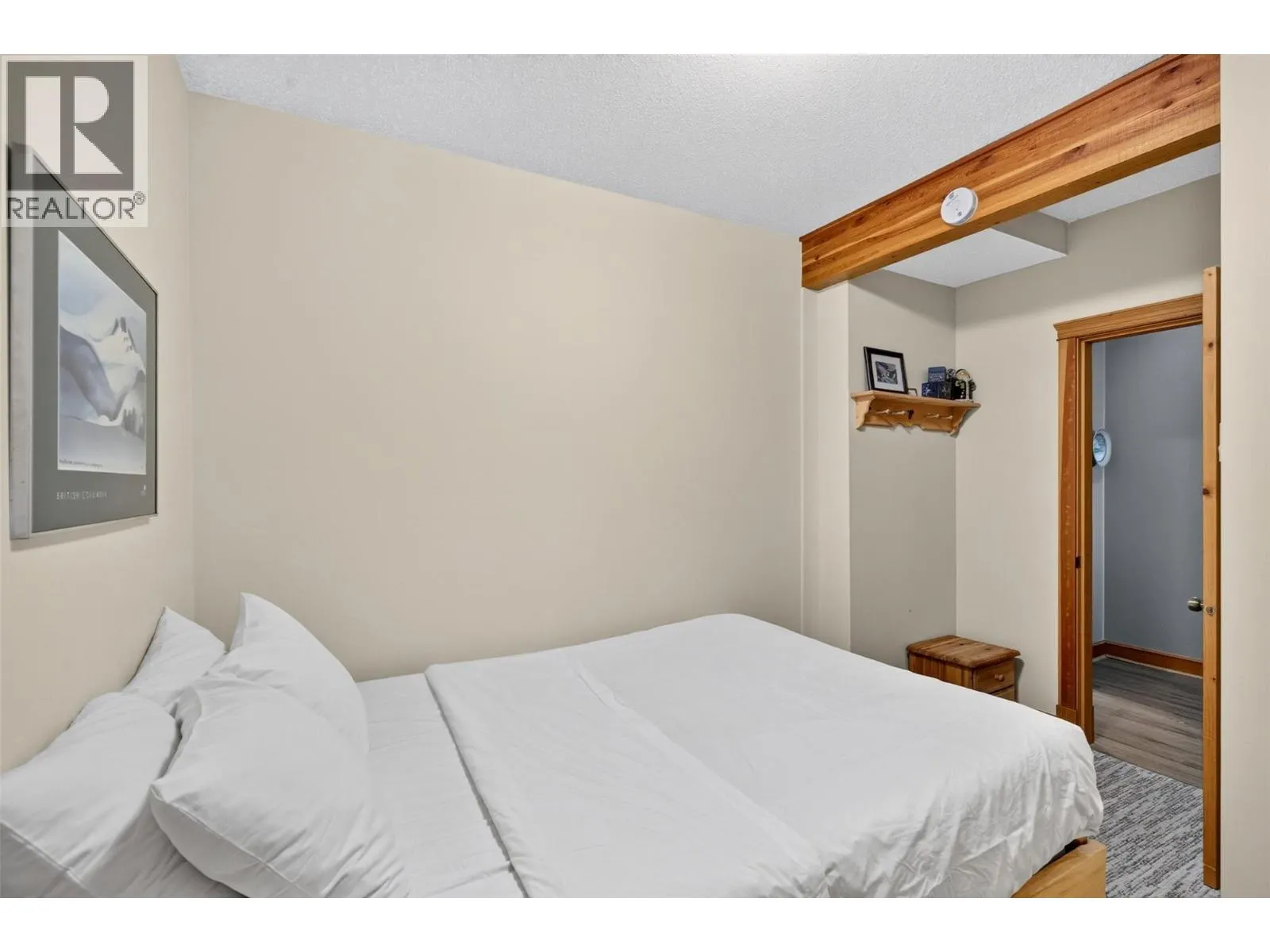 5873 Snow Pines Crescent Unit# A