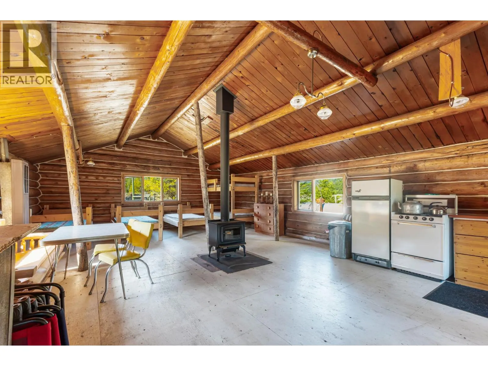 6800 Findlay Whitetail Lake Road