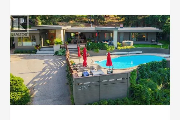 5147 Lakeshore Road