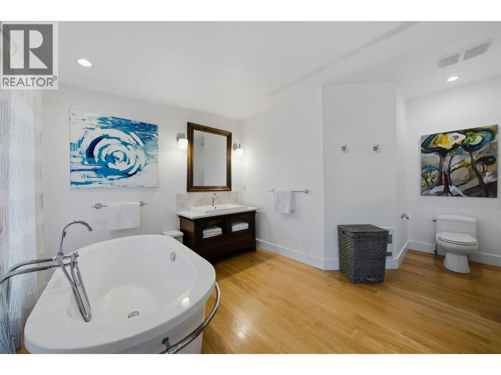 5147 Lakeshore Road