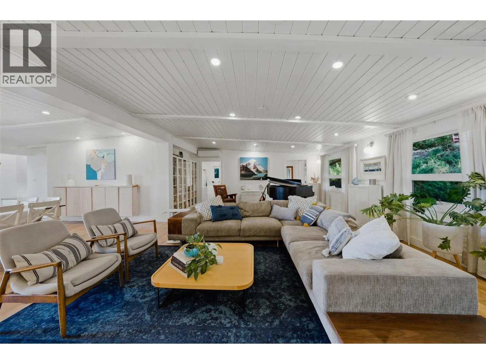 5147 Lakeshore Road