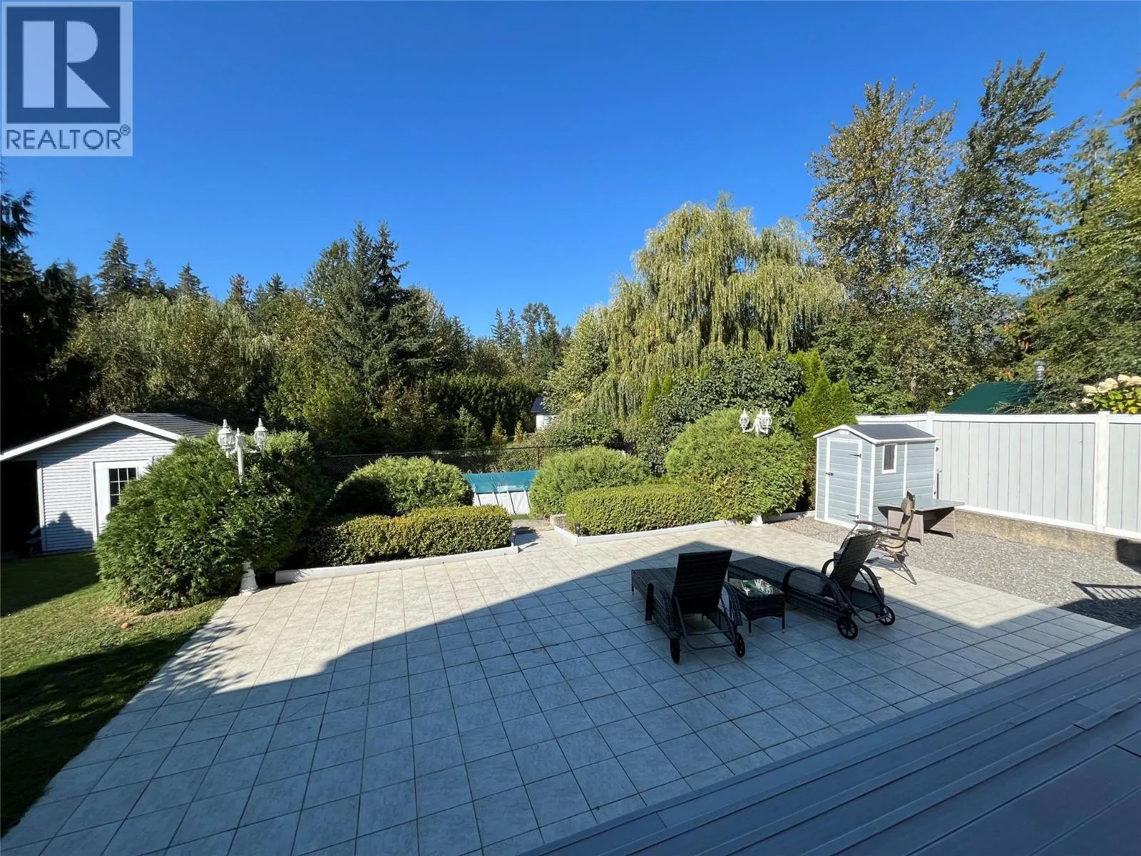 358 Oak Avenue