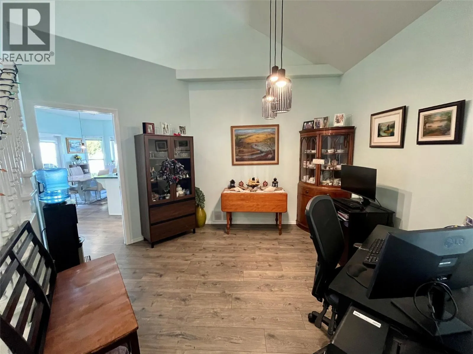 358 Oak Avenue