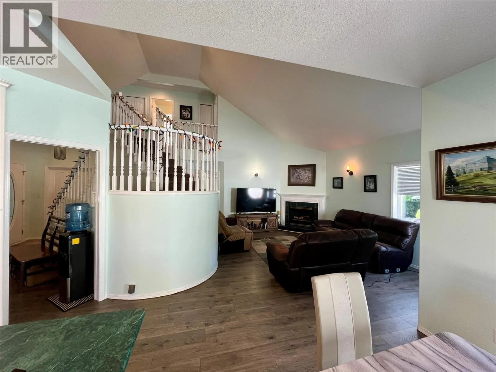 358 Oak Avenue