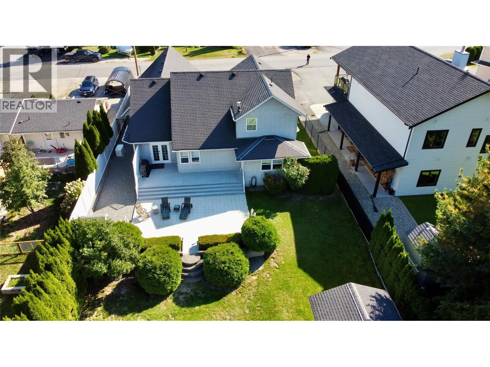 358 Oak Avenue